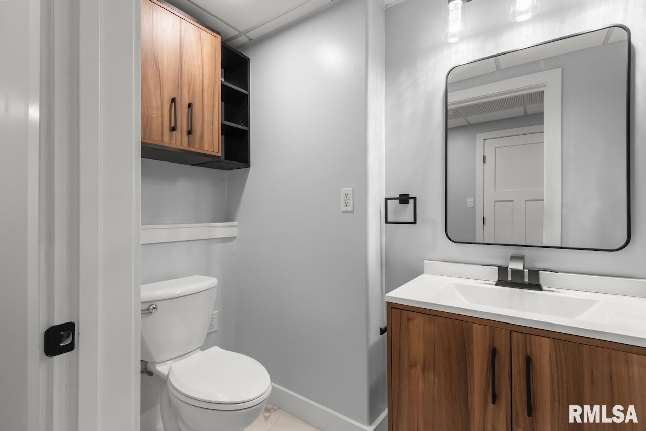 1900 East Knox Street Peoria, IL 61603 - Photo 20 of 34