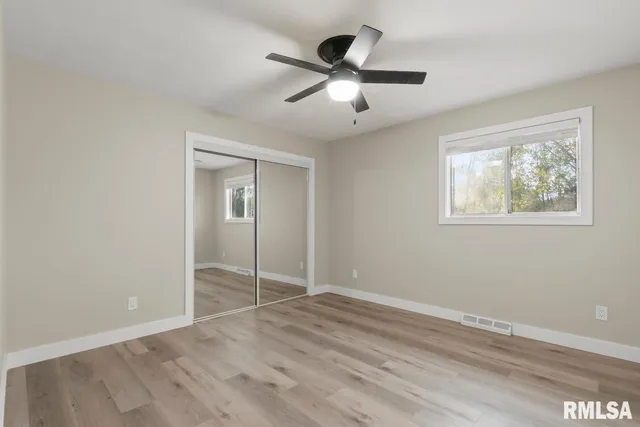 $3,000 | 1900 East Knox Street, Peoria, IL 61603