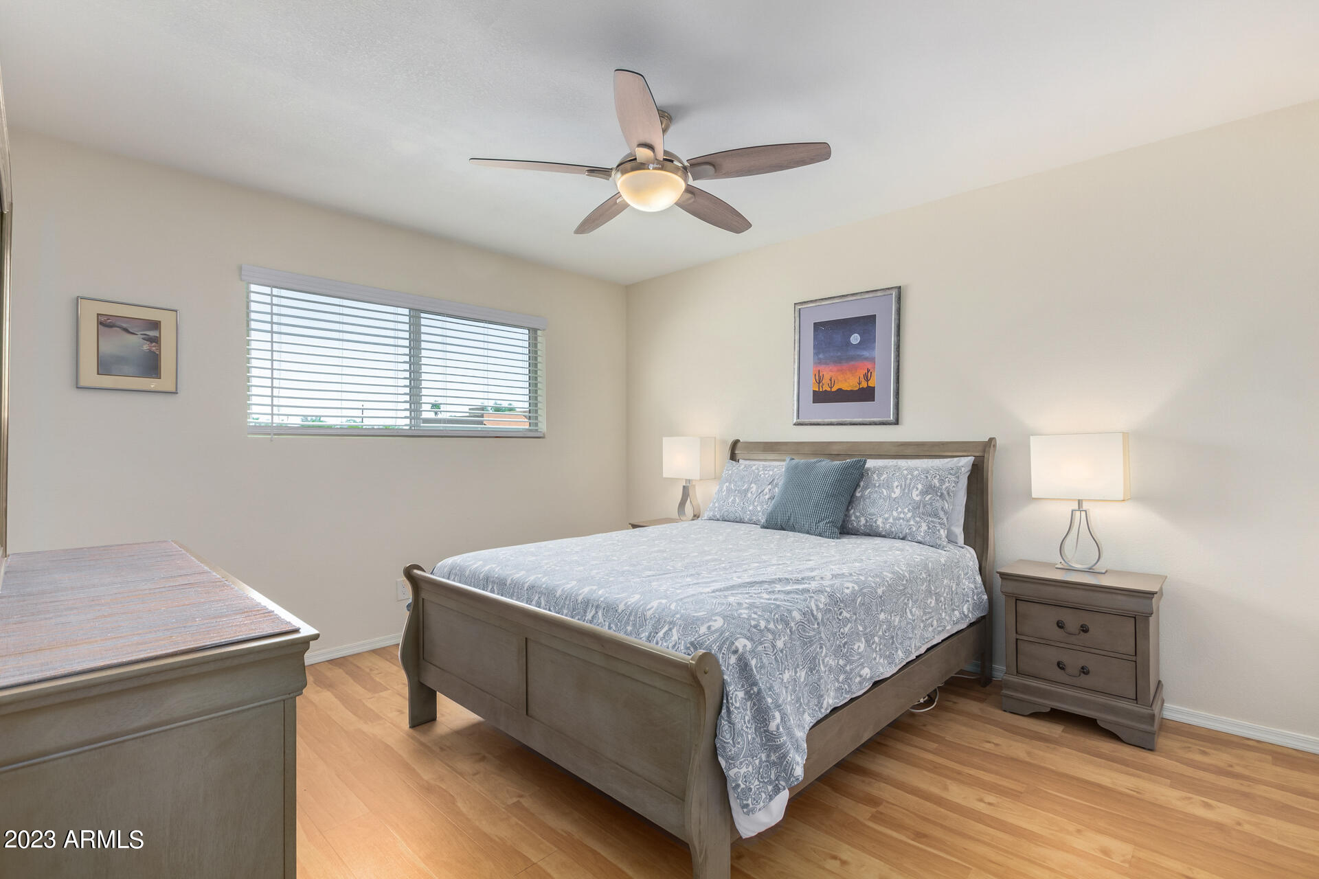 5525 East Thomas Road, Unit E8 Phoenix, AZ 85018 - Photo 17 of 44 Primary bedroom 1