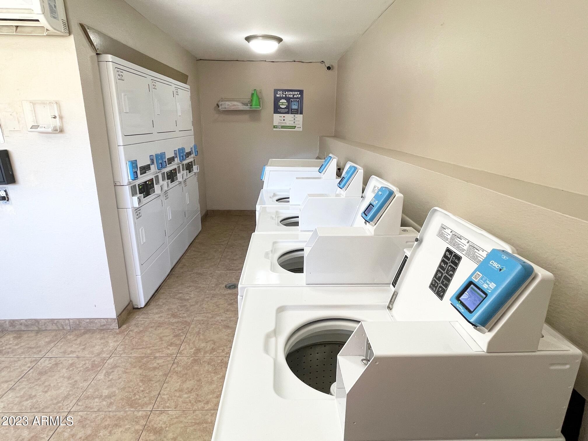 5525 East Thomas Road, Unit E8 Phoenix, AZ 85018 - Photo 37 of 44 Coin-op laundry 1