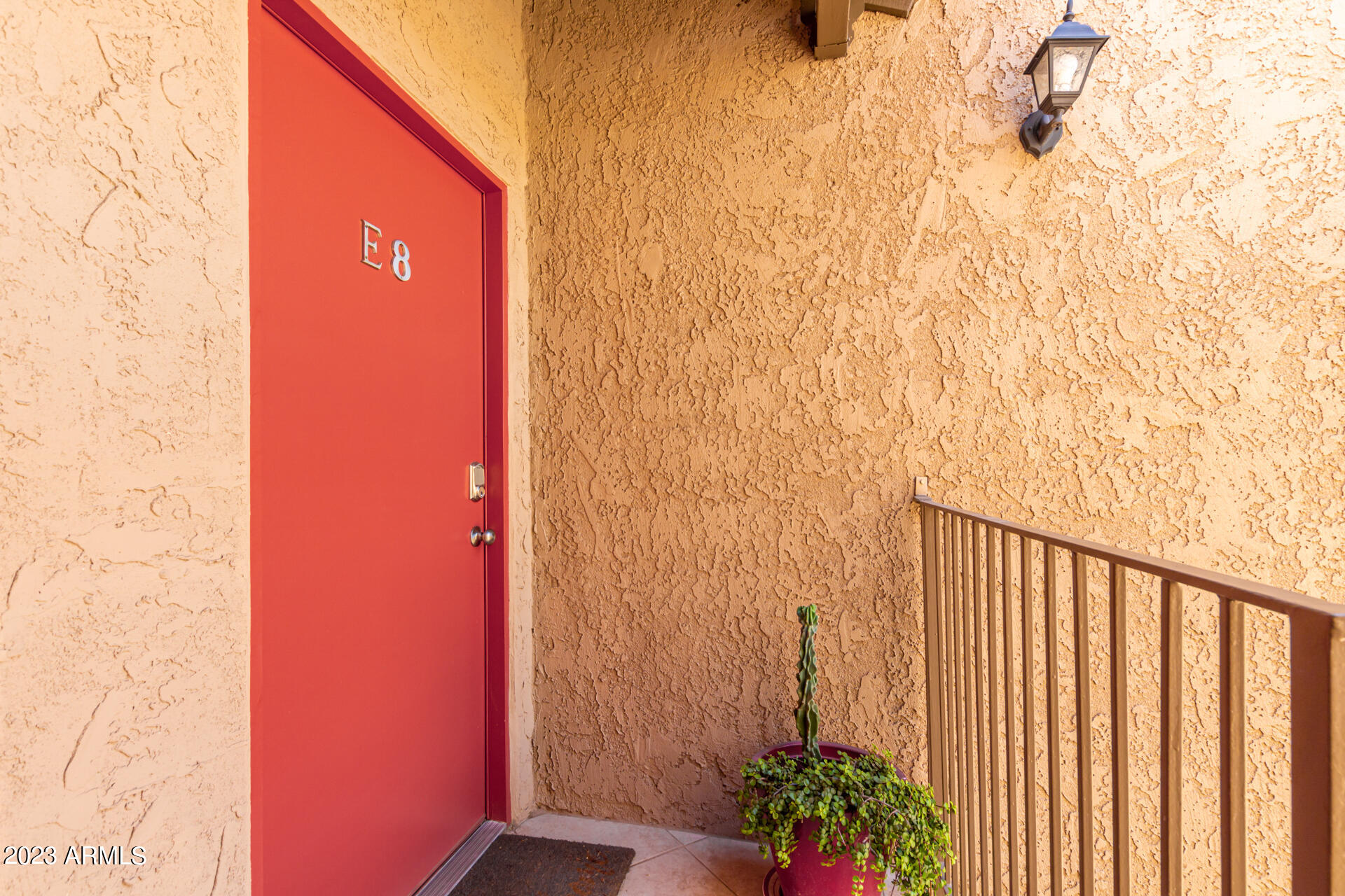 5525 East Thomas Road, Unit E8 Phoenix, AZ 85018 - Photo 4 of 44 Front of unit 3