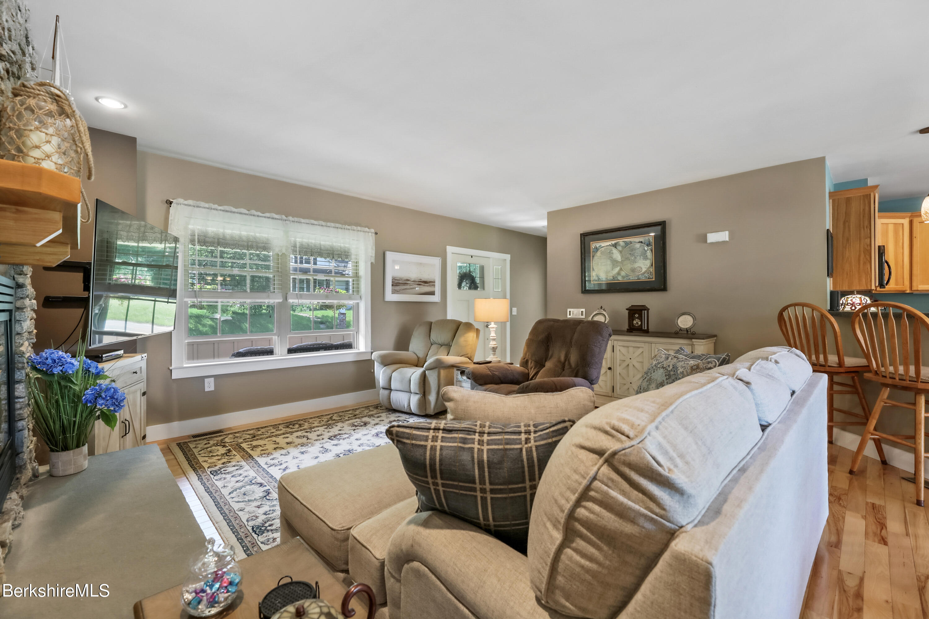 410 W Road Adams, MA 01220 - Photo 8 of 49 Living Room