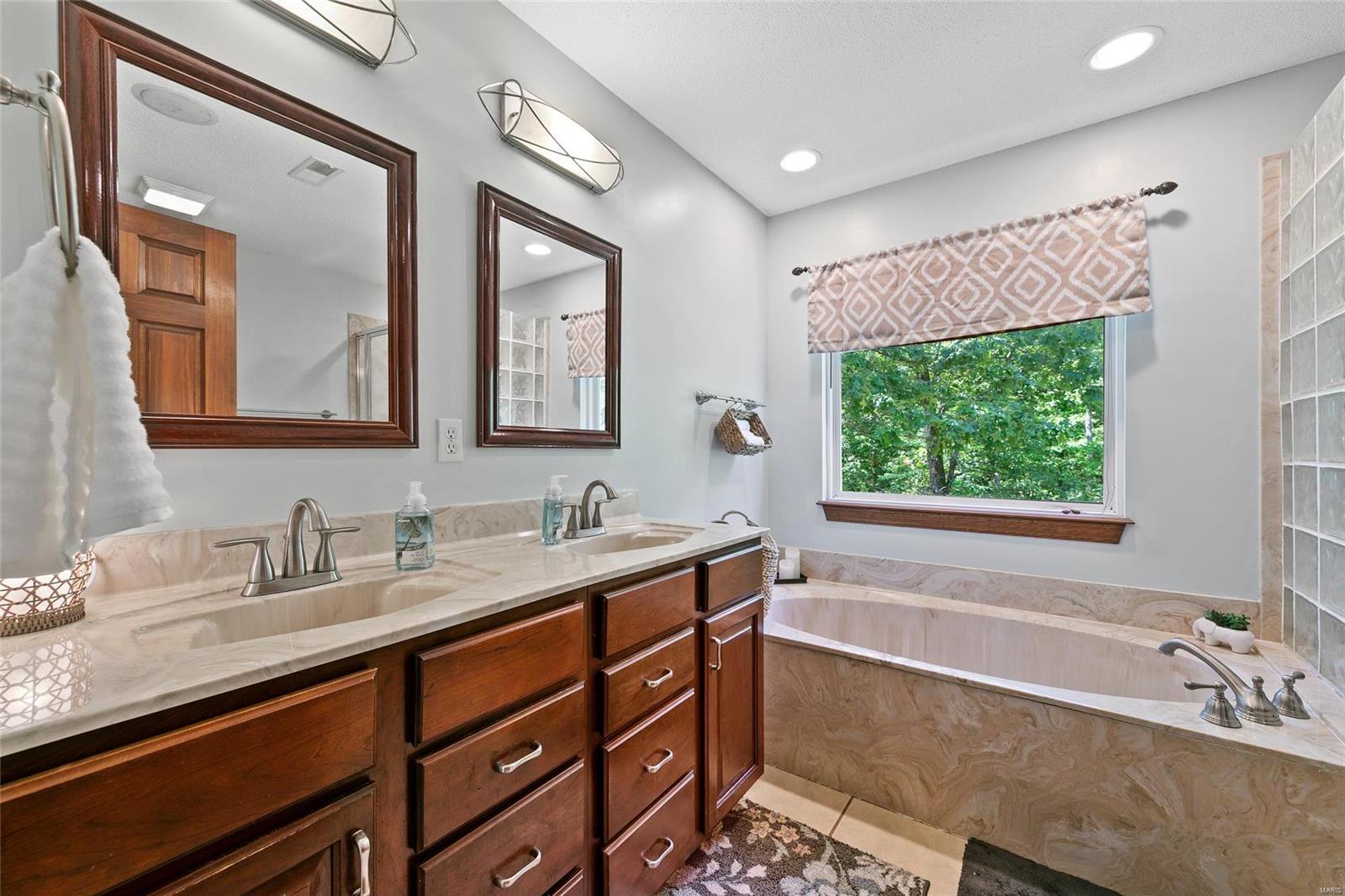 6204 Mohawk Trail Waterloo, IL 62298 - Photo 35 of 57 Gallery Image 35