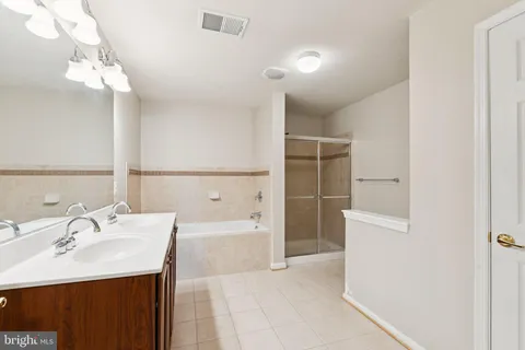 $425,000 | 2807 Chinkapin Oak Lane, Woodbridge, VA 22191