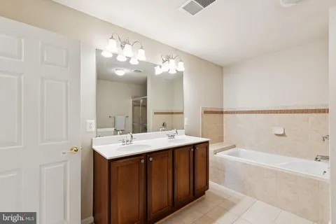 $425,000 | 2807 Chinkapin Oak Lane, Woodbridge, VA 22191