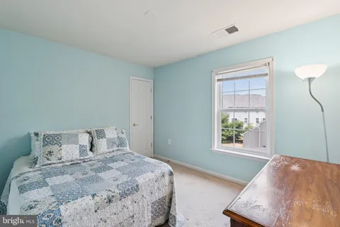 $425,000 | 2807 Chinkapin Oak Lane, Woodbridge, VA 22191