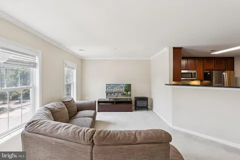 $425,000 | 2807 Chinkapin Oak Lane, Woodbridge, VA 22191