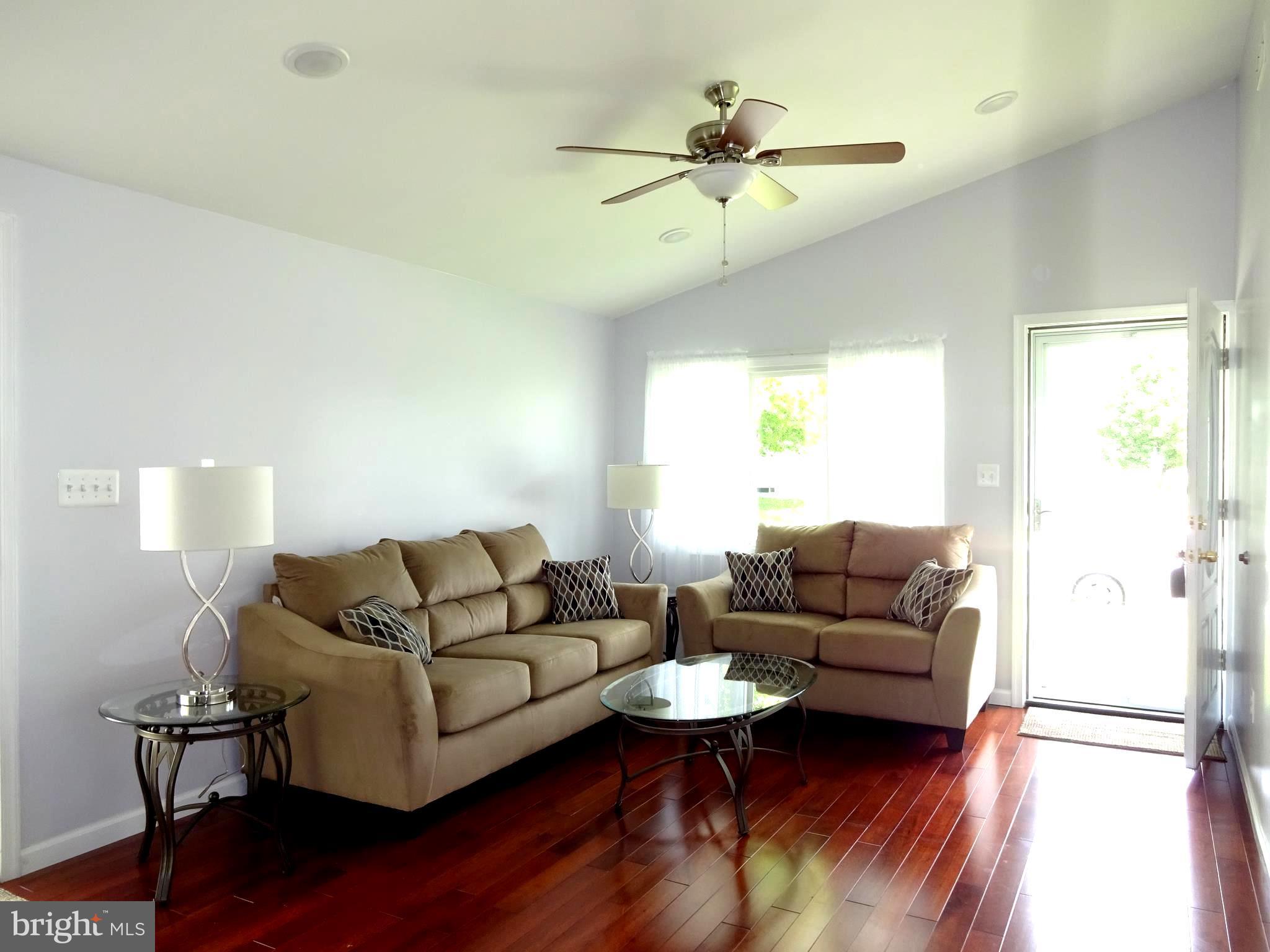 3004 Baybriar Road Baltimore, MD 21222 - Photo 4 of 24 New hardwood floors, Vaulted Ceilings