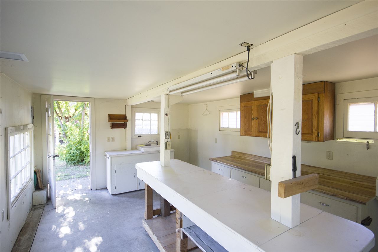 4207 East Farwell Road Mead, WA 99021 - Photo 14 of 20 Gallery Image 14