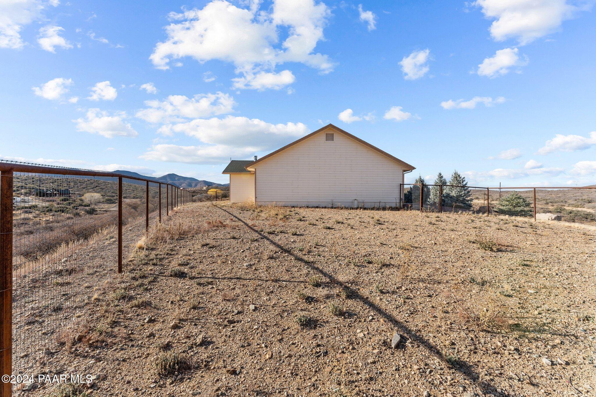 11645 East Prescott Dells Rnch Road Dewey-Humboldt, AZ 86329 - Photo 41 of 53 39-web-or-mls-DSC00393