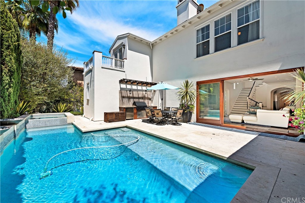 23 Peppertree Newport Beach, CA 92660 - Photo 2 of 42