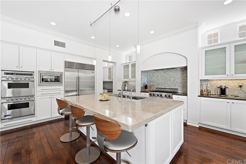 23 Peppertree Newport Beach, CA 92660 - Photo 13 of 42