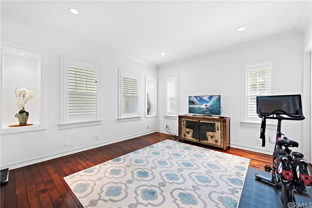 23 Peppertree Newport Beach, CA 92660 - Photo 19 of 42