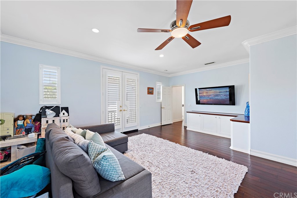 23 Peppertree Newport Beach, CA 92660 - Photo 27 of 42