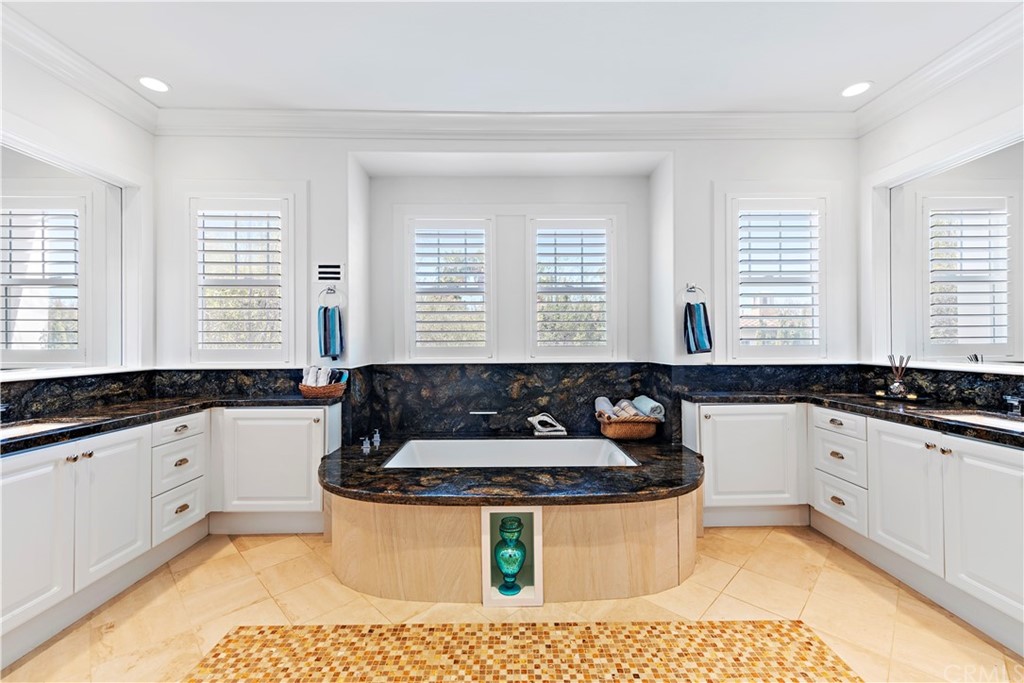 23 Peppertree Newport Beach, CA 92660 - Photo 31 of 42