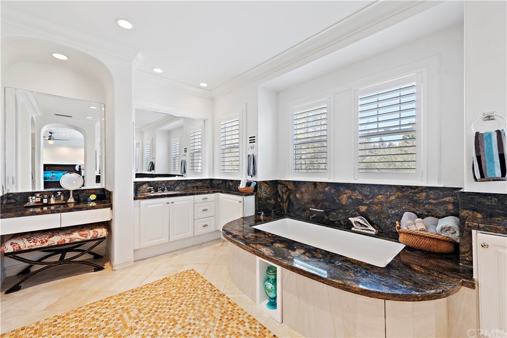 23 Peppertree Newport Beach, CA 92660 - Photo 32 of 42