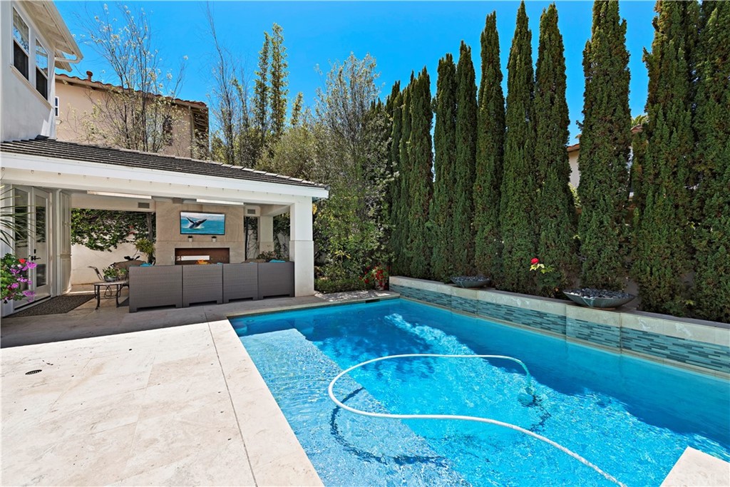 23 Peppertree Newport Beach, CA 92660 - Photo 37 of 42