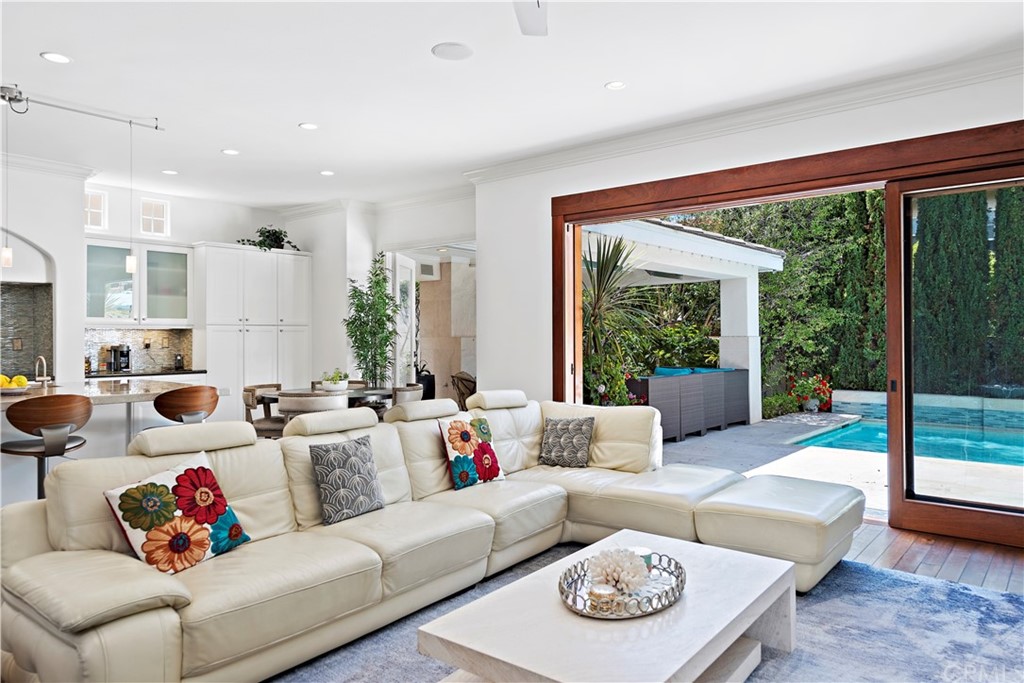 23 Peppertree Newport Beach, CA 92660 - Photo 6 of 42