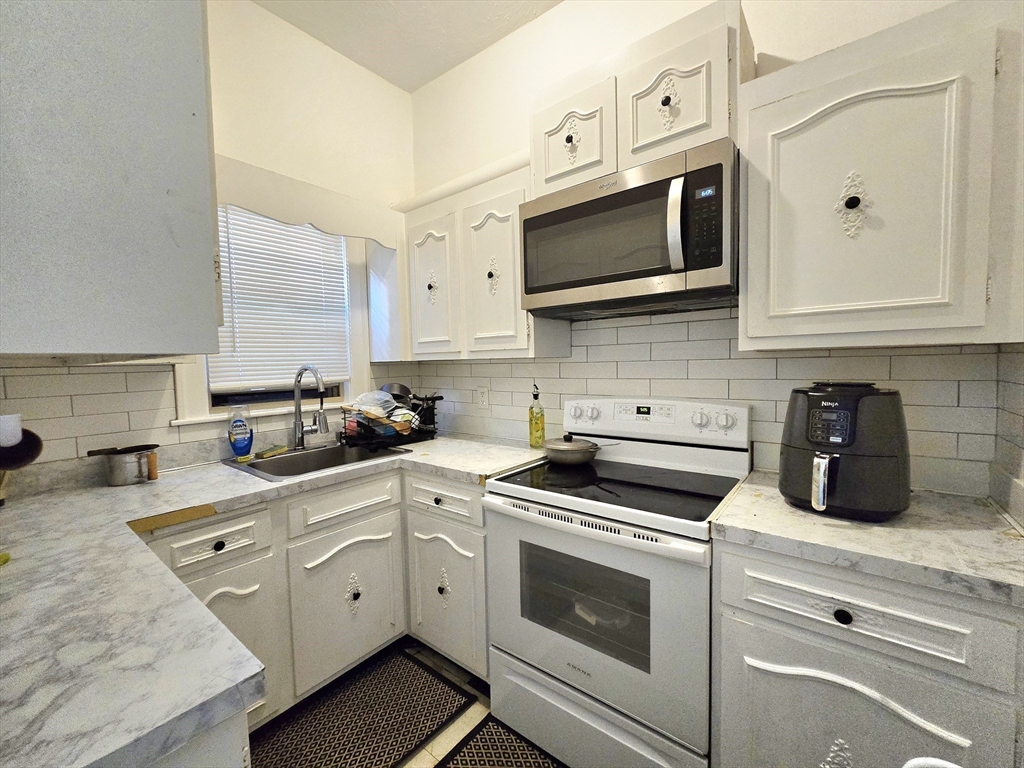 14 Harding Avenue Everett, MA 02149 - Photo 21 of 40