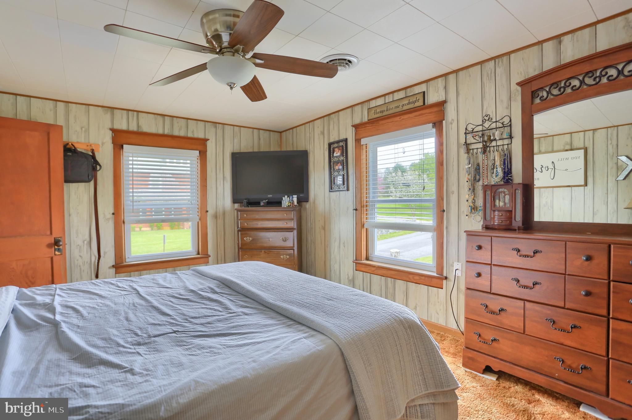 6239 Appletown Road Boonsboro, MD 21713 - Photo 24 of 39 Bedroom 3