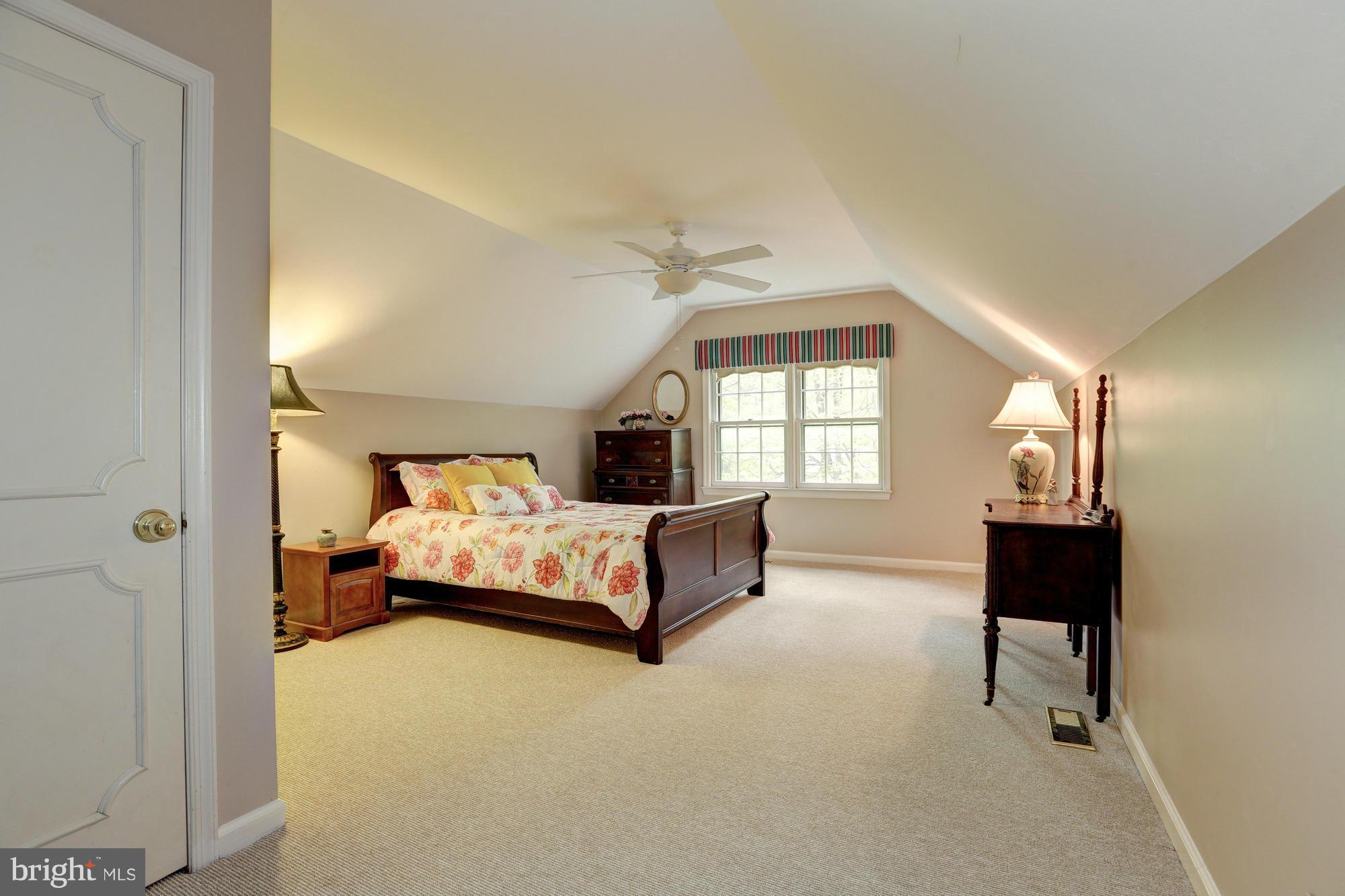 11909 Hunting Ridge Court Potomac, MD 20854 - Photo 24 of 27 Bedroom #4
