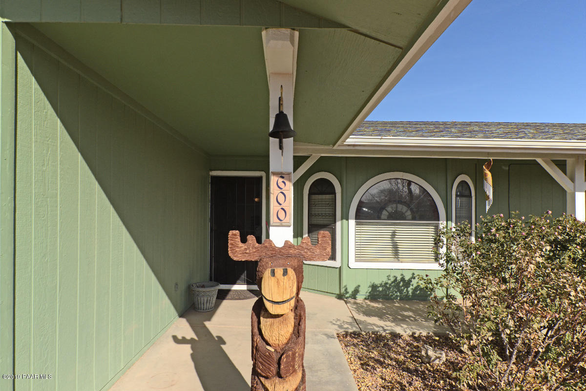 600 Rolling Hills Road Paulden, AZ 86334 - Photo 3 of 27 Entry