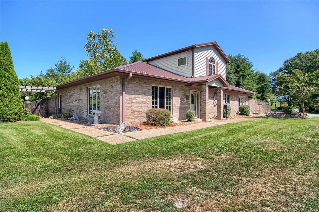 9379 Klondike Road Worden, IL 62097 - Photo 1 of 38