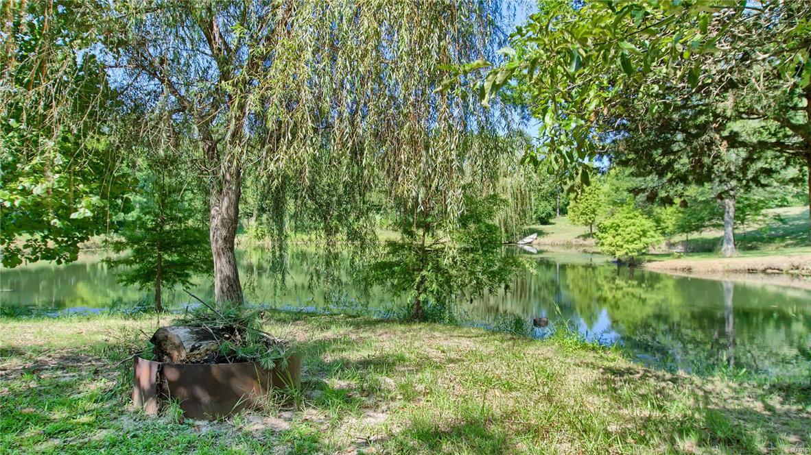 9379 Klondike Road Worden, IL 62097 - Photo 29 of 38