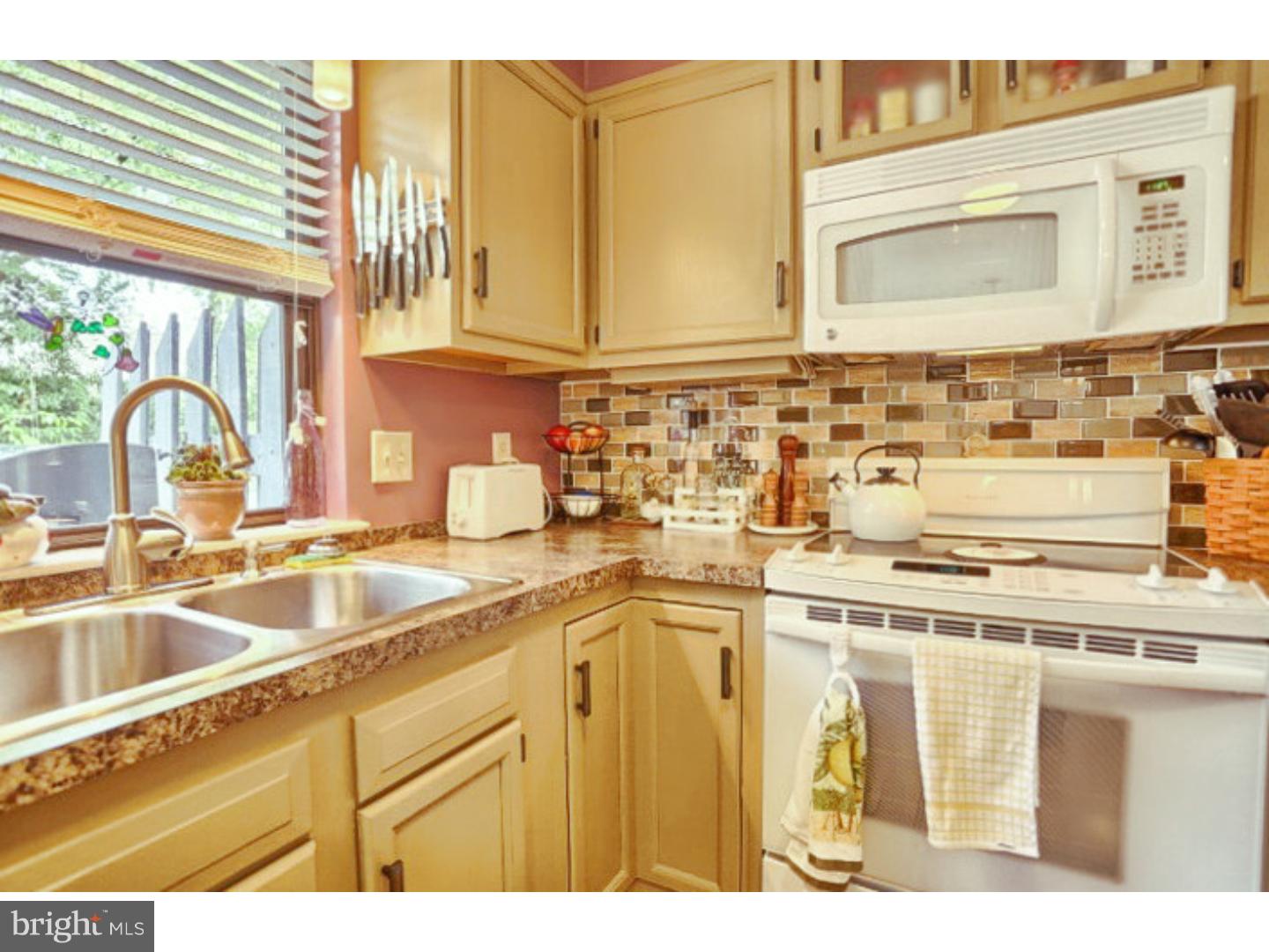 243 Whitton Drive Reading, PA 19607 - Photo 14 of 25 Gallery Image 14