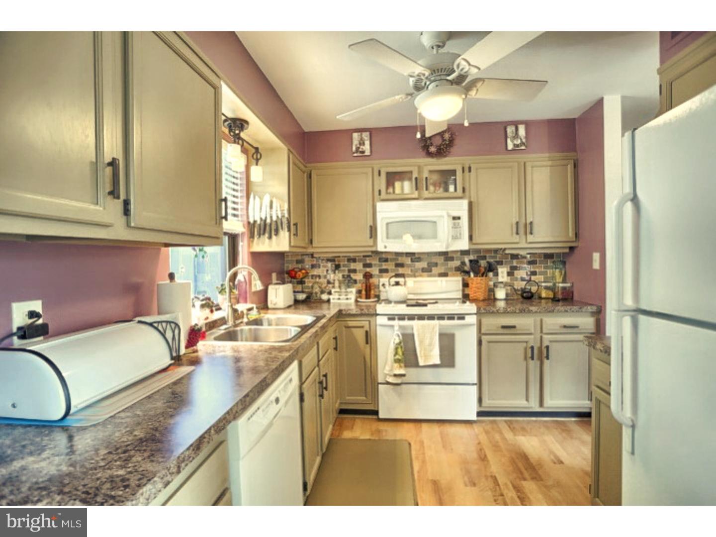 243 Whitton Drive Reading, PA 19607 - Photo 9 of 25 Gallery Image 9