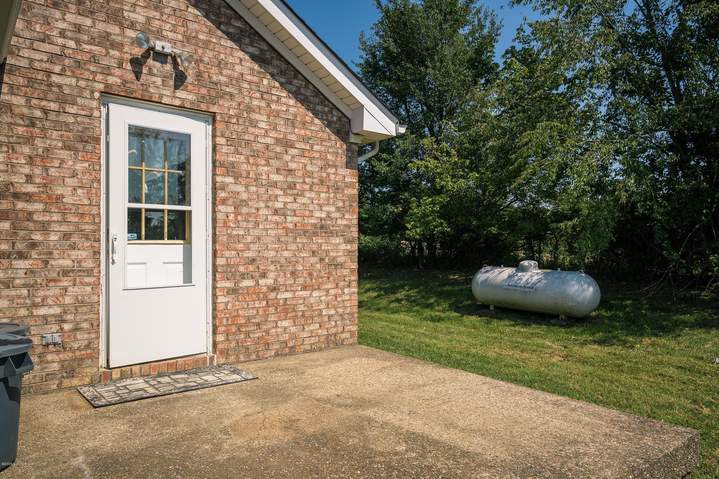 5216 Lagrange Road Smithfield, KY 40068 - Photo 19 of 25 5216 LaGrange Rd-16