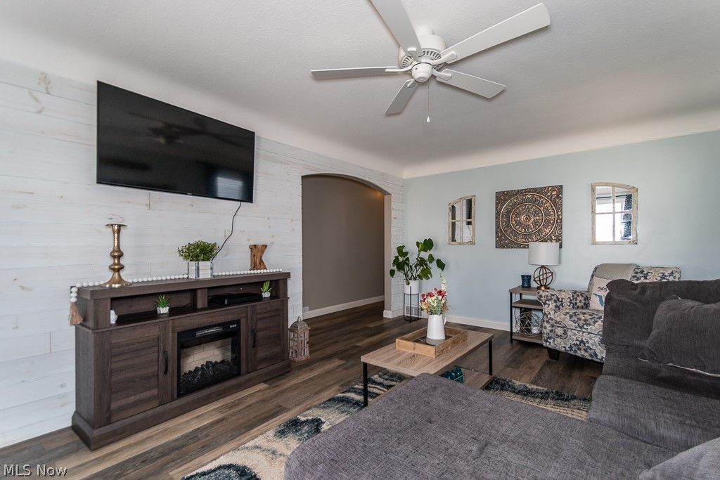 1561 Douglas Road Wickliffe, OH 44092 - Photo 10 of 33 Gallery Image 10