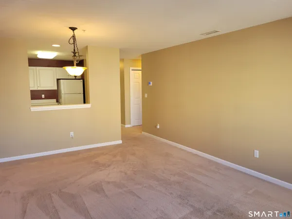 $249,900 | 75 Washington Avenue, Unit 5303, Hamden, CT 06518