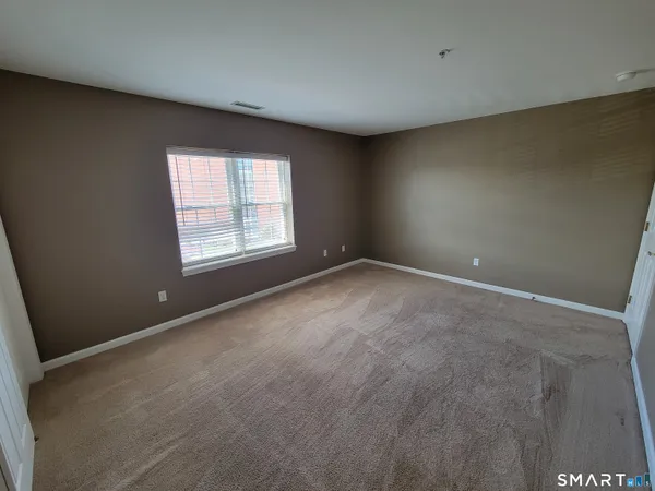 $249,900 | 75 Washington Avenue, Unit 5303, Hamden, CT 06518