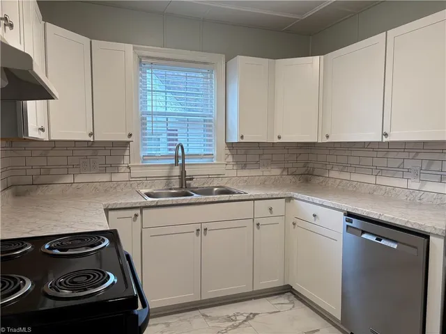 $1,625 | 323 South Hamilton Street, Eden, NC 27288