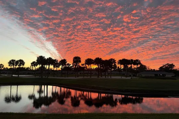 $274,000 | 6939 West Country Club Drive North, Unit 156, Sarasota, FL 34243