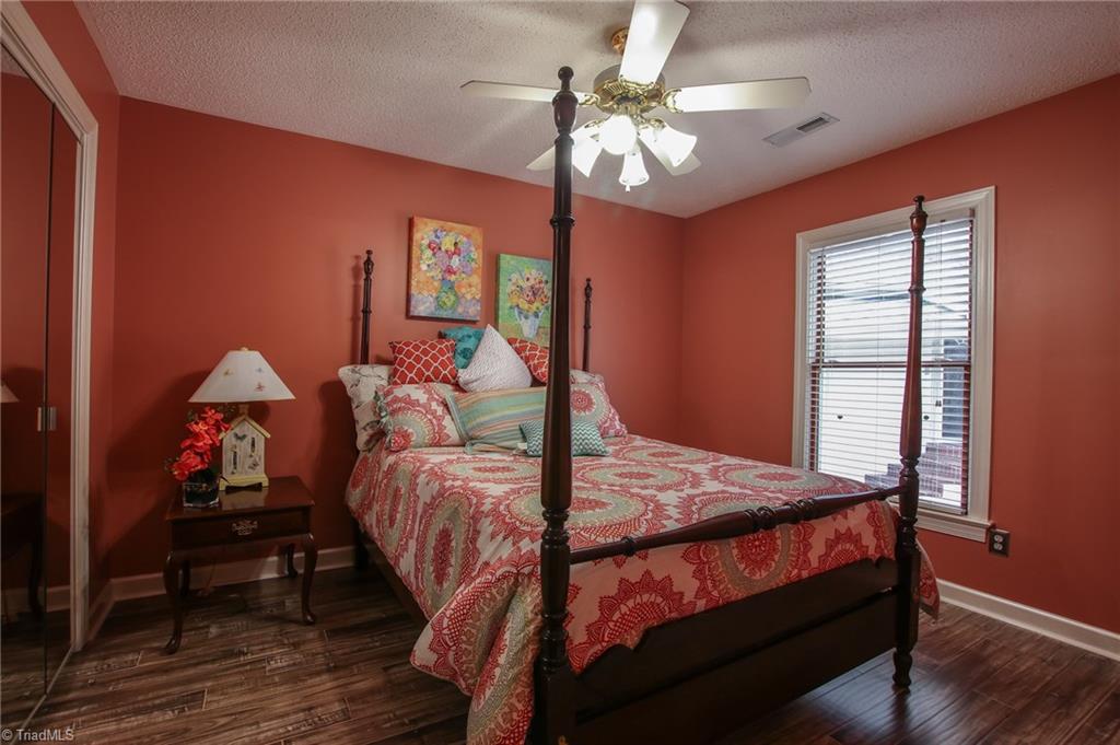 516 Shoreline Road New London, NC 28127 - Photo 23 of 26 3rd bedroom