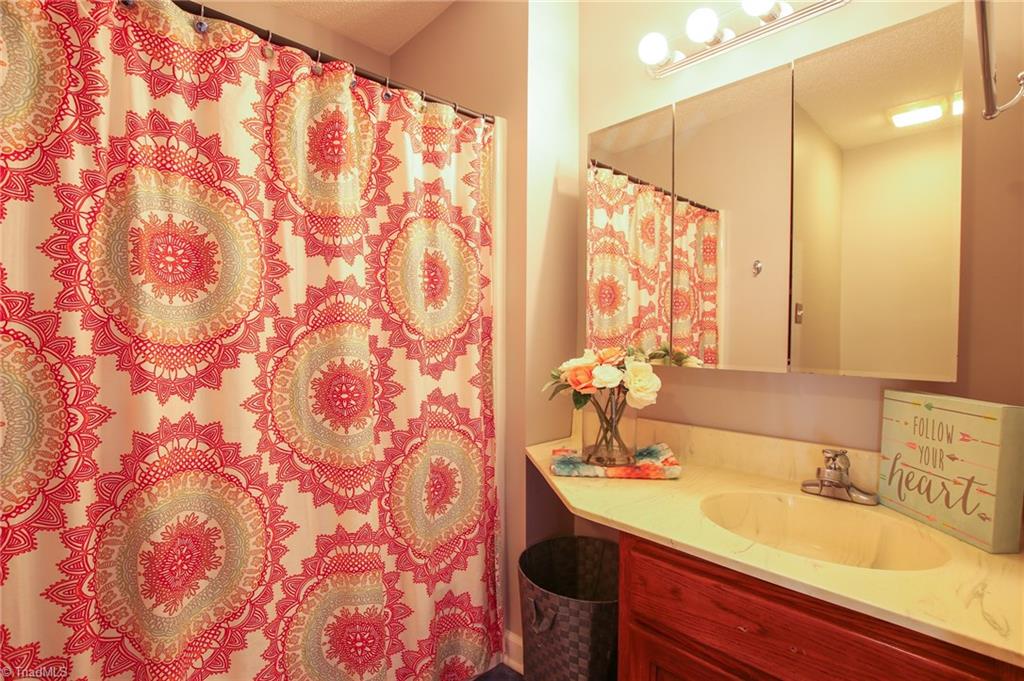 516 Shoreline Road New London, NC 28127 - Photo 24 of 26 2nd bathroom upper level
