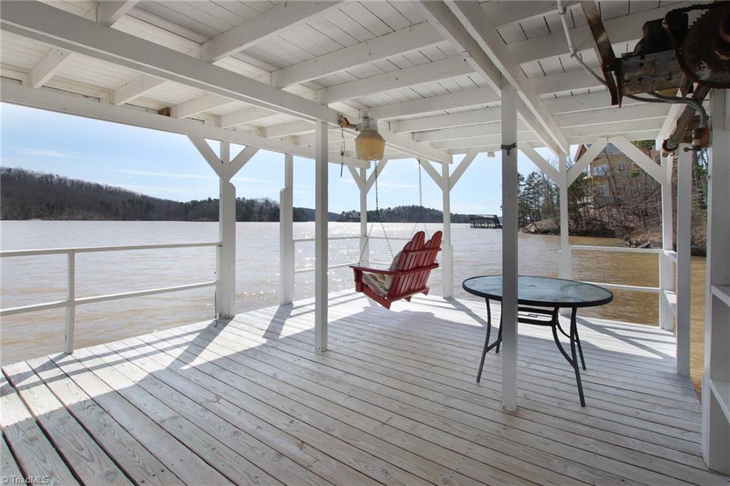 516 Shoreline Road New London, NC 28127 - Photo 10 of 26 Lower level of pier