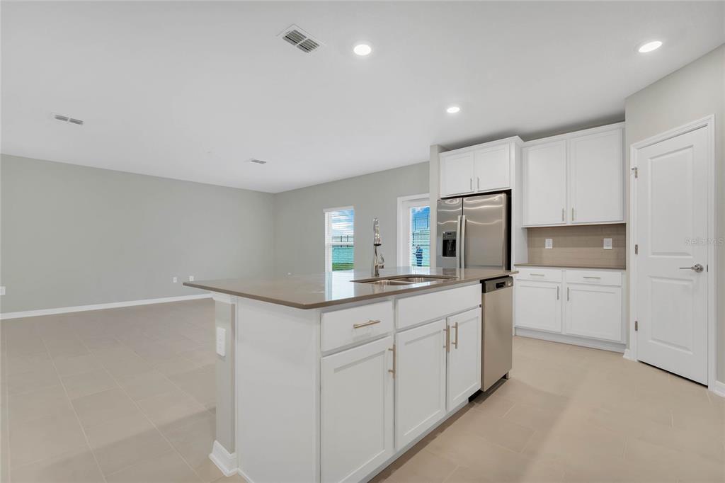 2840 Muller Oak Loop Ocoee, FL 34761 - Photo 13 of 37