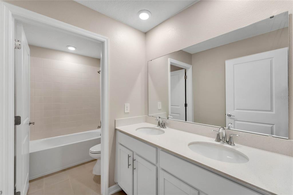 2840 Muller Oak Loop Ocoee, FL 34761 - Photo 33 of 37