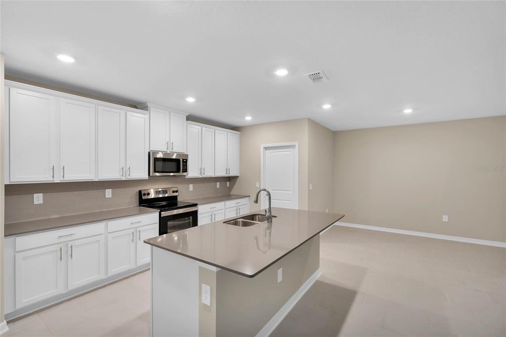 2840 Muller Oak Loop Ocoee, FL 34761 - Photo 8 of 37