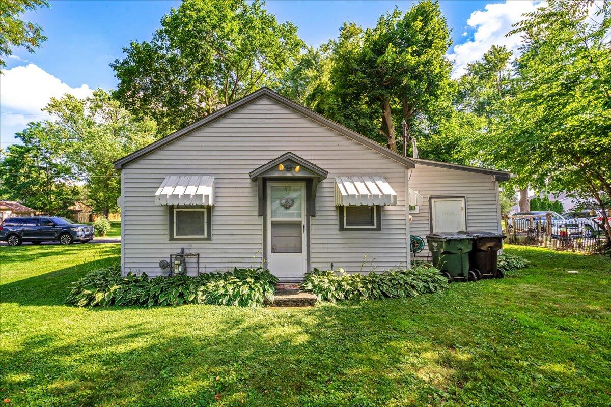 W1044 Anemone Road Bloomfield, WI 53128 - Photo 12 of 16 12-DSC06099-HDR