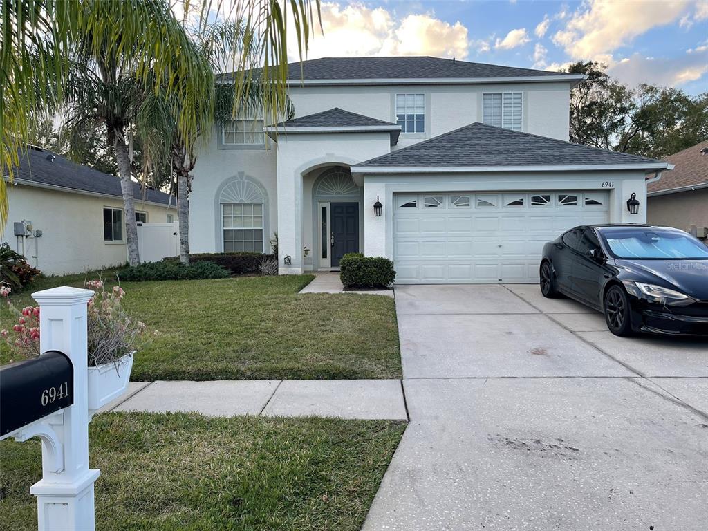 6941 Belt Link Loop Wesley Chapel, FL 33545 - Photo 2 of 15