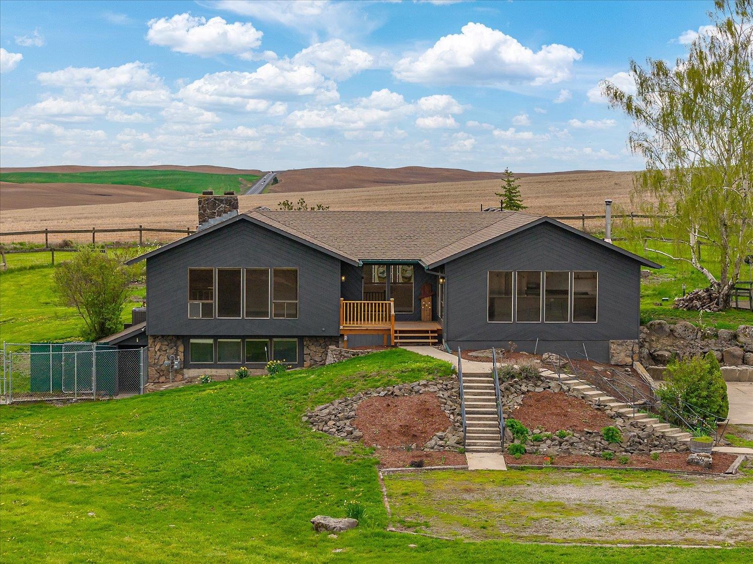 1112 East Jennings Road Spangle, WA 99031 - Photo 2 of 44