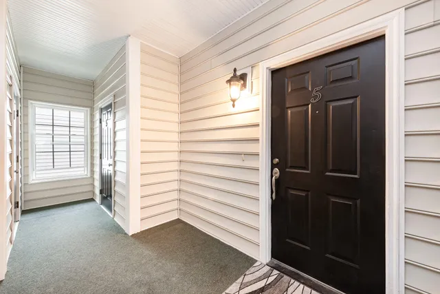 $279,000 | 4003 Radcliffe Pl Drive, Unit B5, Charleston, SC 29414