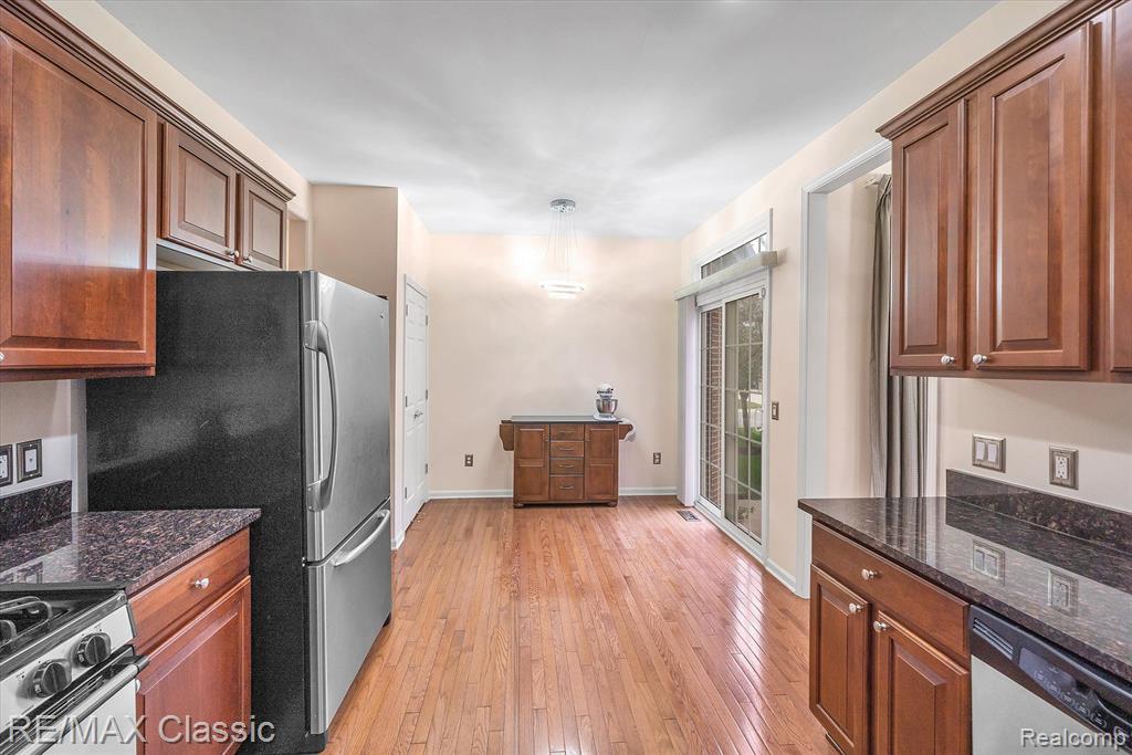 49746 Potomac Road Canton, MI 48188 - Photo 15 of 46