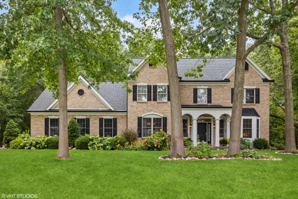 $869,000 | 2550 Heritage Way, Stevensville, MI 49127