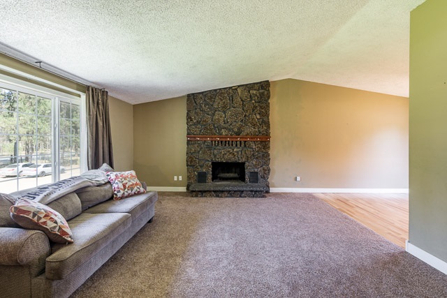 22712 North Elk Chattaroy Road Colbert, WA 99005 - Photo 3 of 20 Gallery Image 3