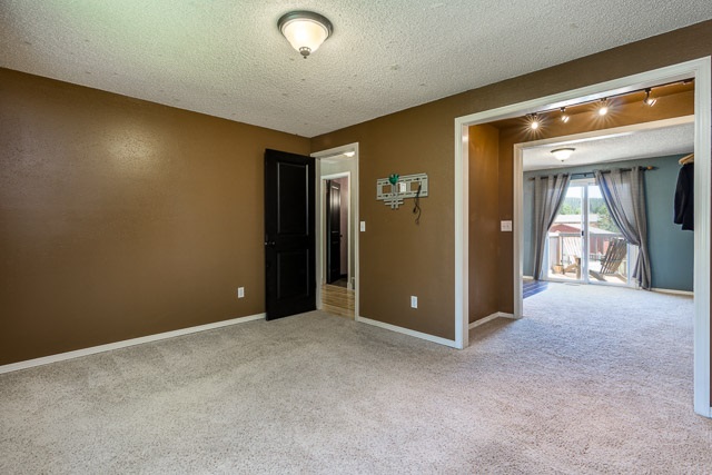 22712 North Elk Chattaroy Road Colbert, WA 99005 - Photo 9 of 20 Gallery Image 9